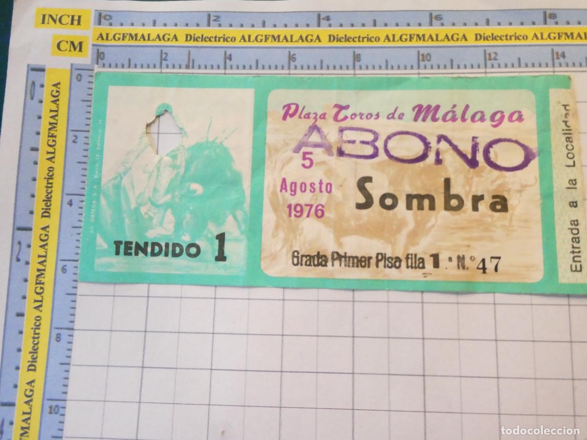 Tauromaquia: ENTRADA TOROS TOREROS CORRIDA PLAZA M&Aacute;LAGA. 5 AGOSTO 1976 PUBLICIDAD CERVEZA VICTORIA. 466