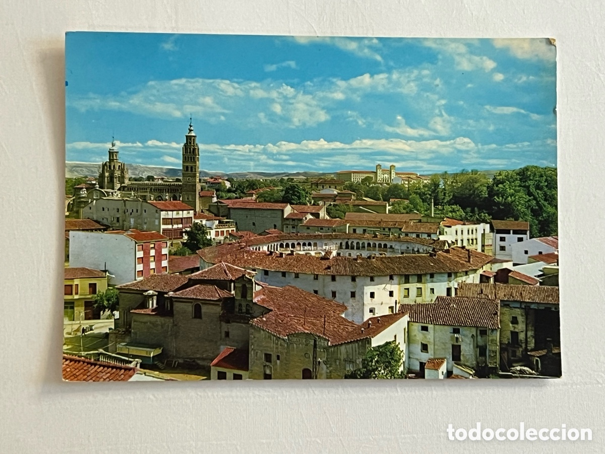 Tauromaquia: TARAZONA (Zaragoza) Postal Plaza de Toros. Ciudad Mudejar. Vista parcial, al fondo la Catedral
