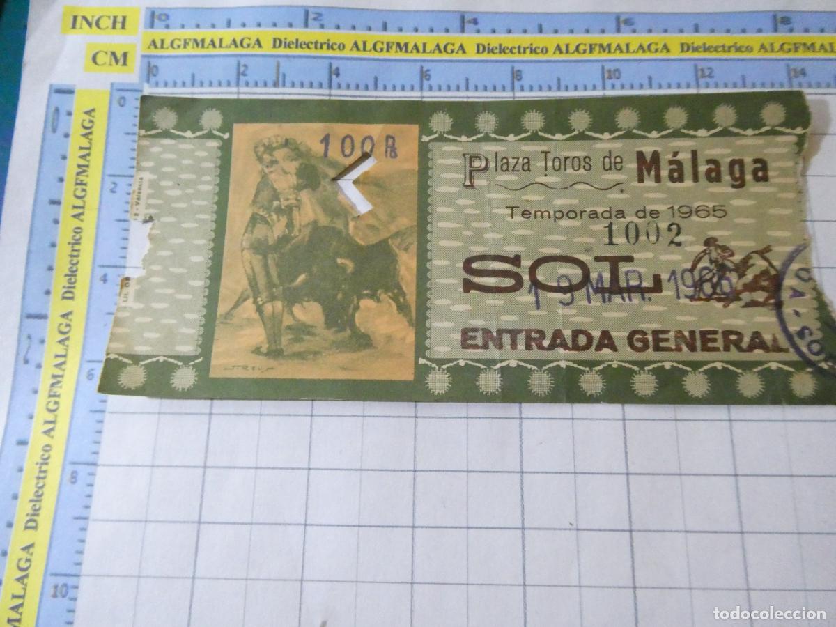 Tauromaquia: ENTRADA TOROS TOREROS CORRIDA PLAZA M&Aacute;LAGA. 19 MARZO 1966. PUBLICIDAD CERVEZA VICTORIA. 507