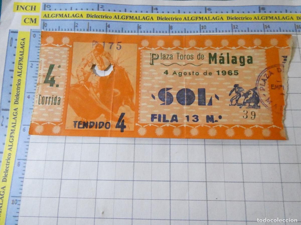 Tauromaquia: ENTRADA TOROS TOREROS CORRIDA PLAZA M&Aacute;LAGA. 4 AGOSTO 1965. PUBLICIDAD CERVEZA VICTORIA. 508