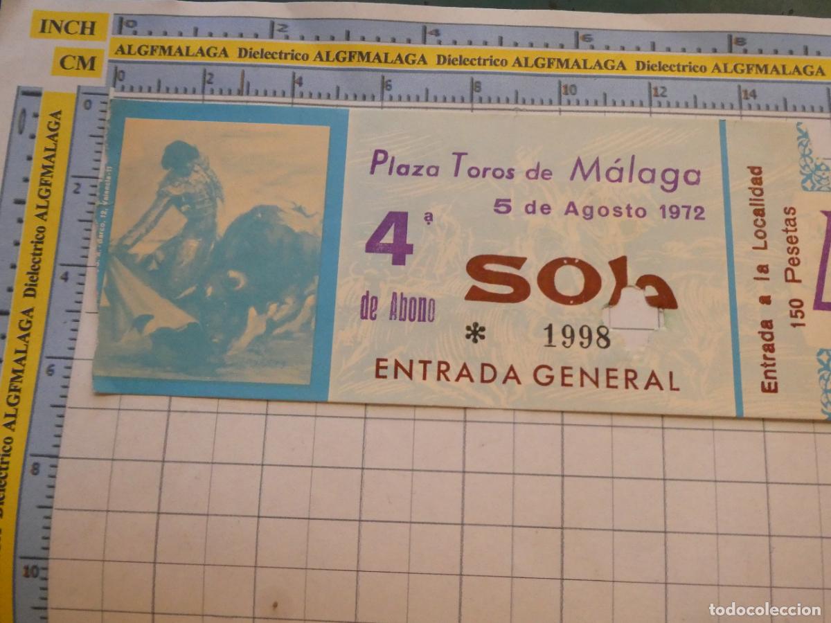Tauromaquia: ENTRADA TOROS TOREROS CORRIDA PLAZA M&Aacute;LAGA. 5 AGOSTO 1972 PUBLICIDAD CERVEZA VICTORIA. 523
