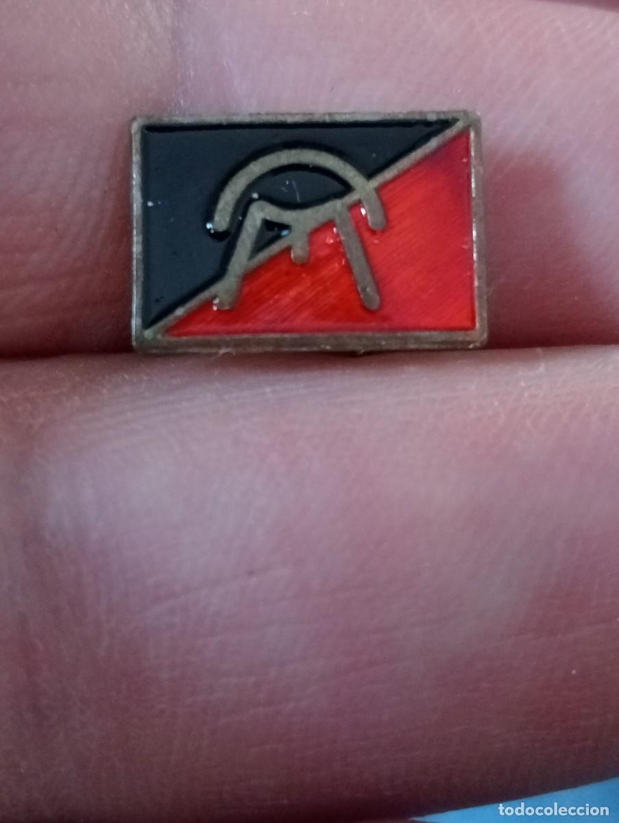 Tauromaquia: INSIGNIA HIERRO DIVISA GANADER&Iacute;A BRAVA CEBADA GAGO PINS TAURINO, TAUROMAQUIA,TOROS , TORERO