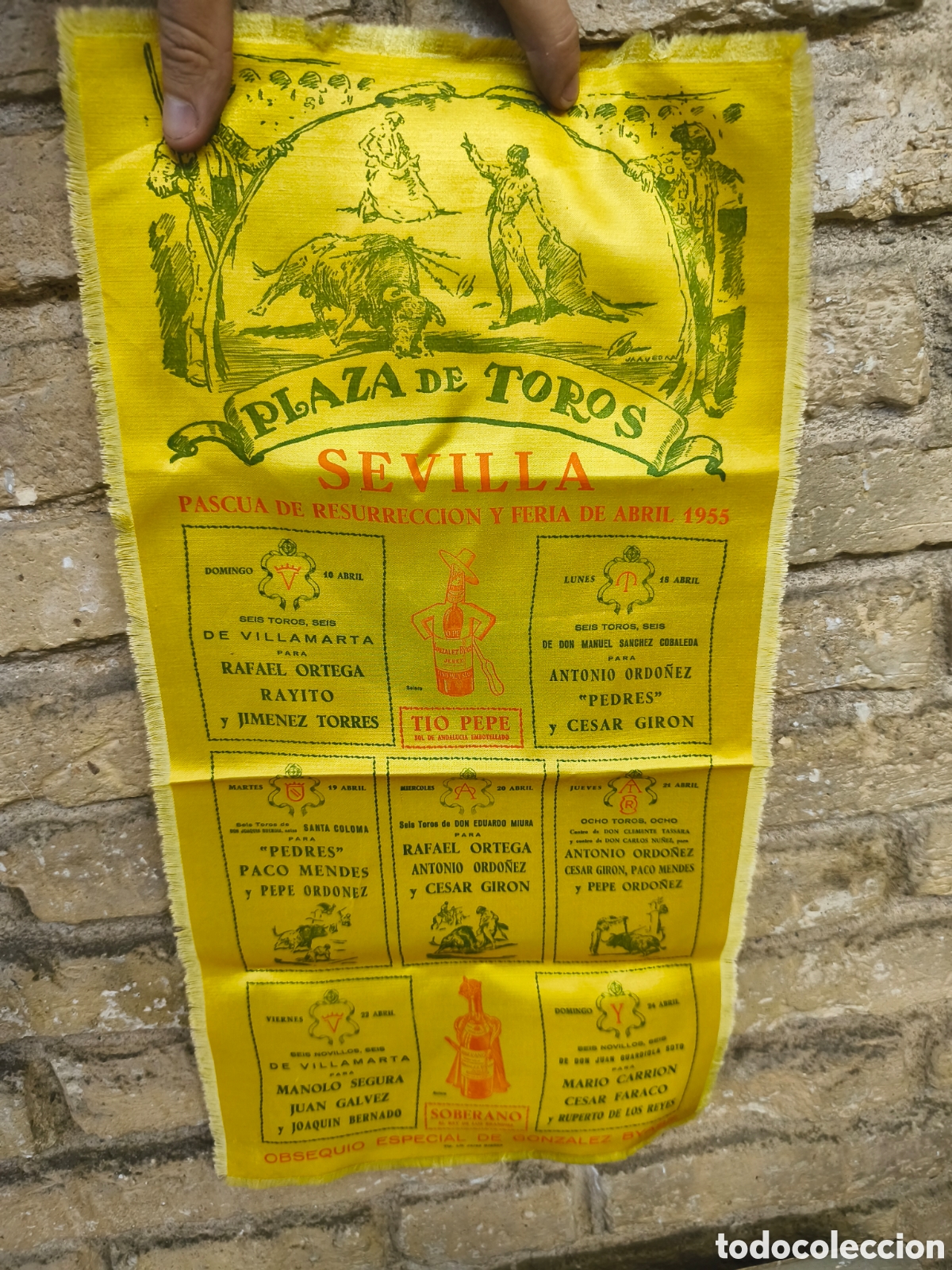 Bullfighting: Cartel tela plaza toros de Sevilla 1955, pascua resurrecci&oacute;n y Feria de Abril
