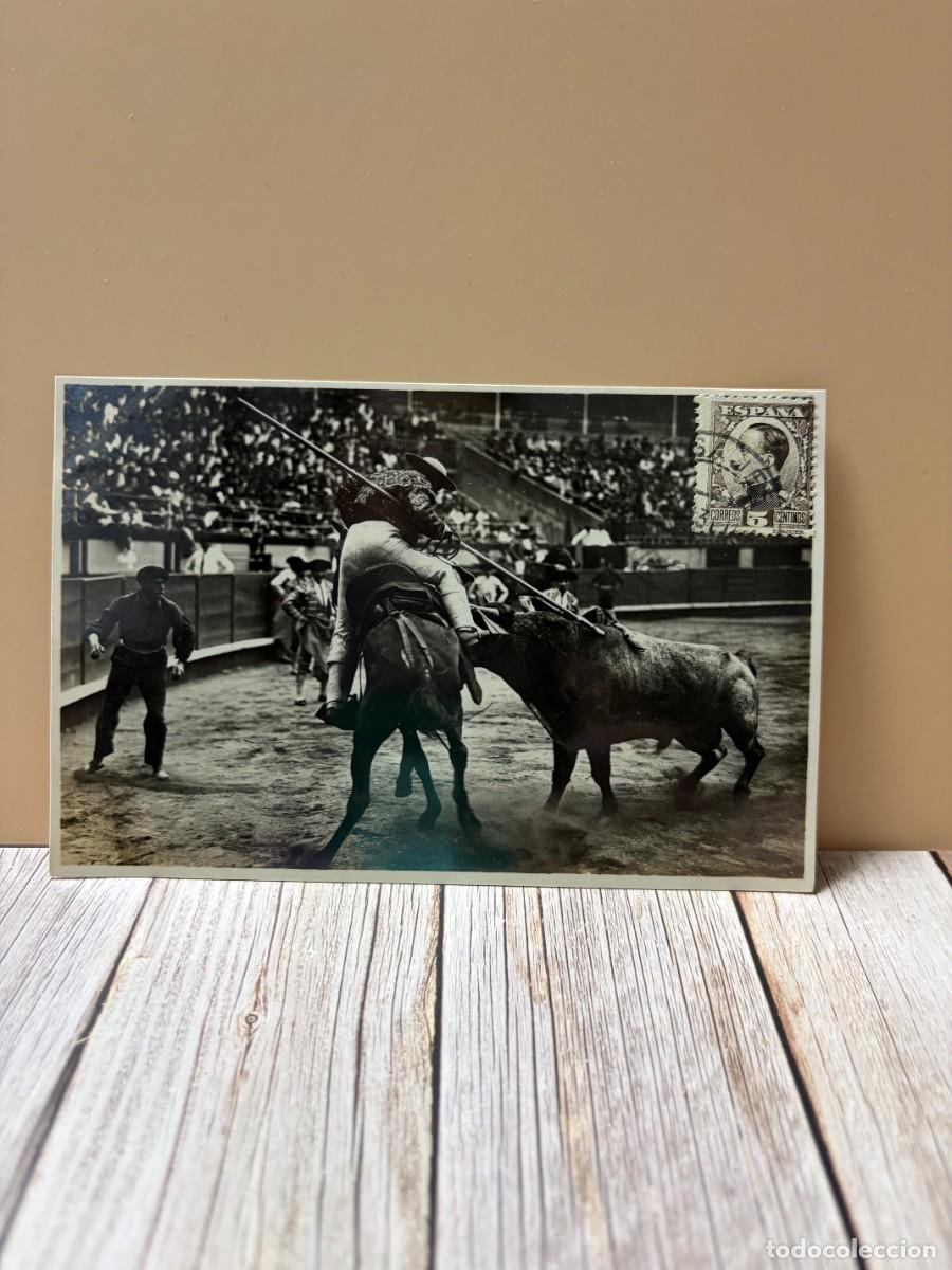 Tauromachie: TARJETA POSTAL FOTOGR&Aacute;FICA. CORRIDA DE TOROS. 485.- SUERTE DE PICADOR. FOTO GALARZA