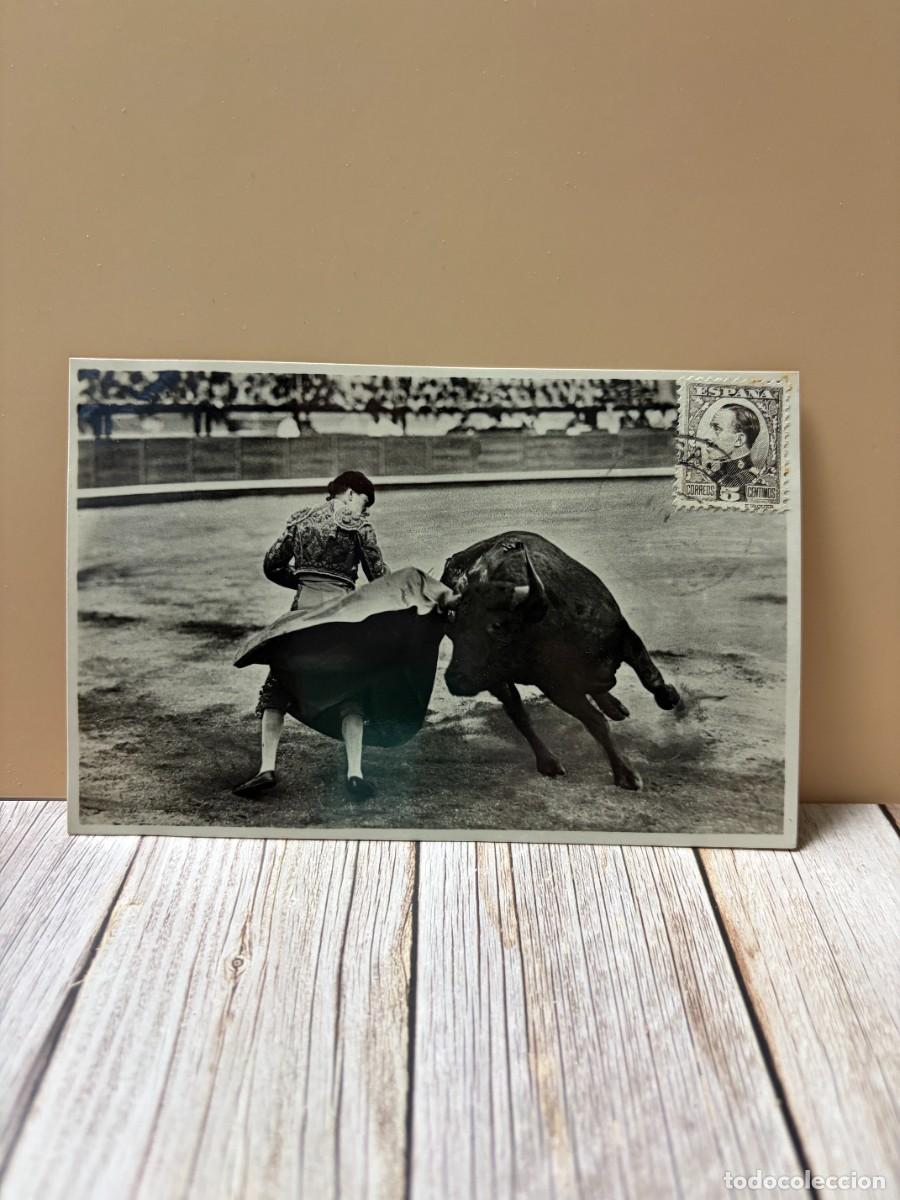 Tauromachie: TARJETA POSTAL FOTOGR&Aacute;FICA. CORRIDA DE TOROS. 484.- SUERTE DE CAPA. FOTO GALARZA