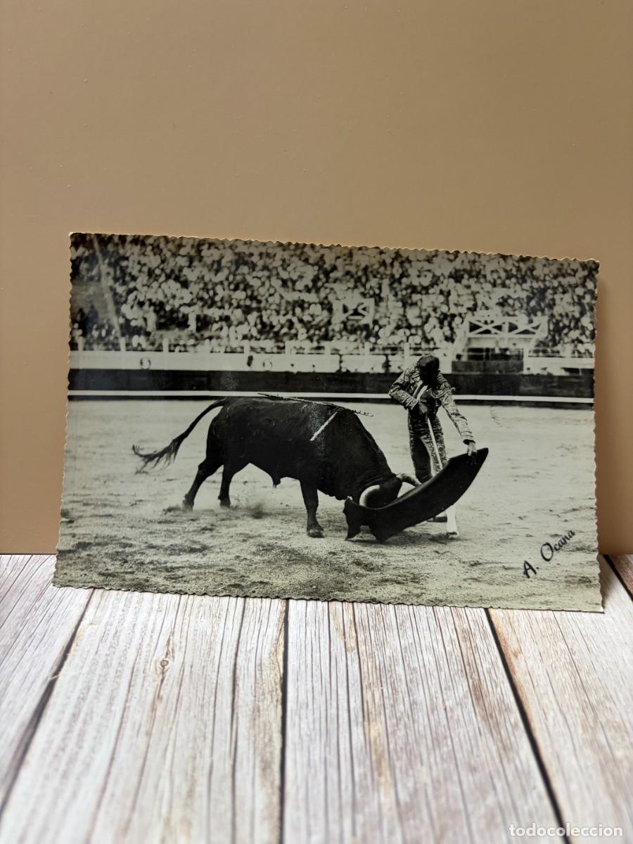Tauromaquia: TARJETA POSTAL FOTOGR&Aacute;FICA. TOROS Y TOREROS. FERMIN ESPINOSA. ARMILLITA CHICO. UN NATURAL. N&ordm; 15