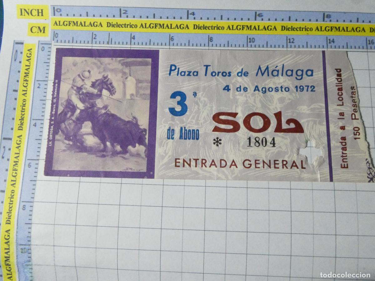 Tauromaquia: ENTRADA TOROS TOREROS CORRIDA PLAZA M&Aacute;LAGA. 4 AGOSTO 1972. PUBLICIDAD CERVEZA VICTORIA. 588