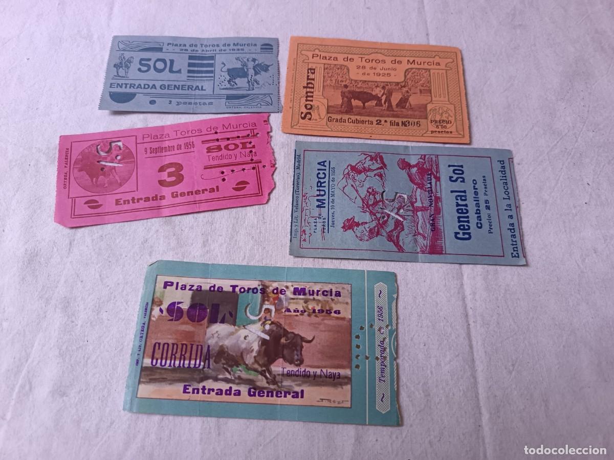 Tauromaquia: Lote de 5 antiguas entradas de toros, plaza de toros de Murcia, 19320&acute;s, 1930&acute;s y 50&acute;s
