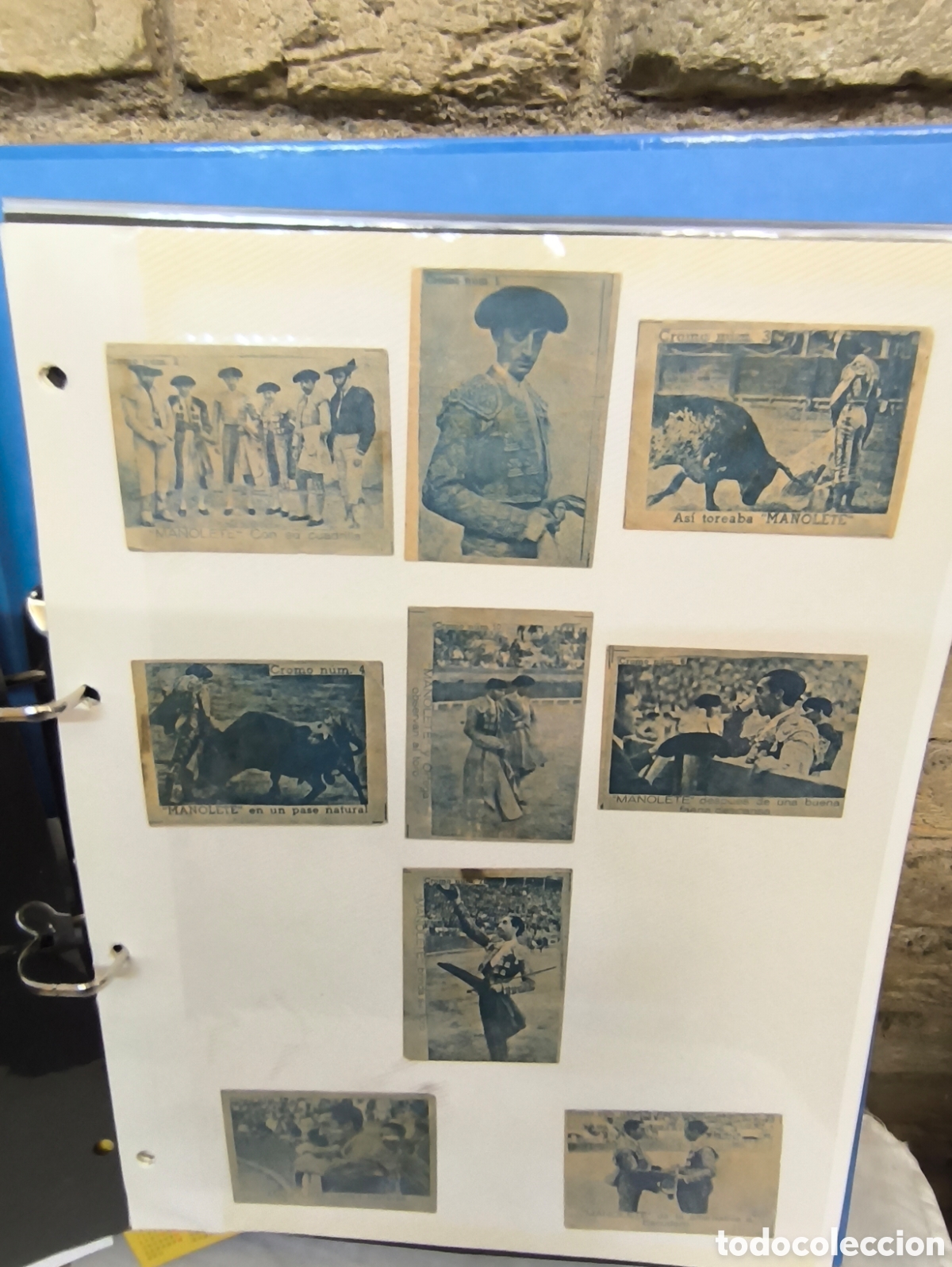 Tauromaquia: Manolete, album con cromos calendarios...lo que se aprecia en fotos