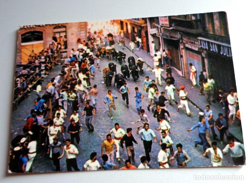 Tauromaquia: TARJETA para TURISTAS. FIESTAS de SAN FERM&Iacute;N PAMPLONA A&ntilde;o 1973 ENCIERRO ENCIERROS TOROS