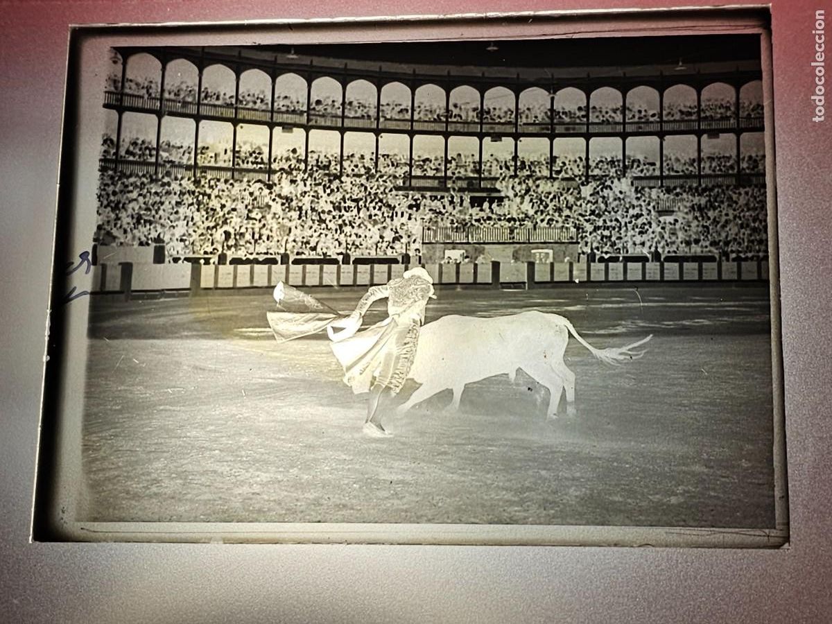 Tauromaquia: PLACA , NEGATIVO , CLICHE DE CRISTAL DE PLAZA DE TOROS. PARA IDENTIFICAR.