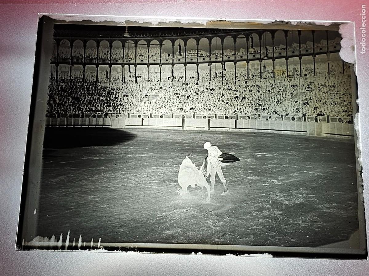 Tauromaquia: PLACA , NEGATIVO , CLICHE DE CRISTAL DE PLAZA DE TOROS. PARA IDENTIFICAR.