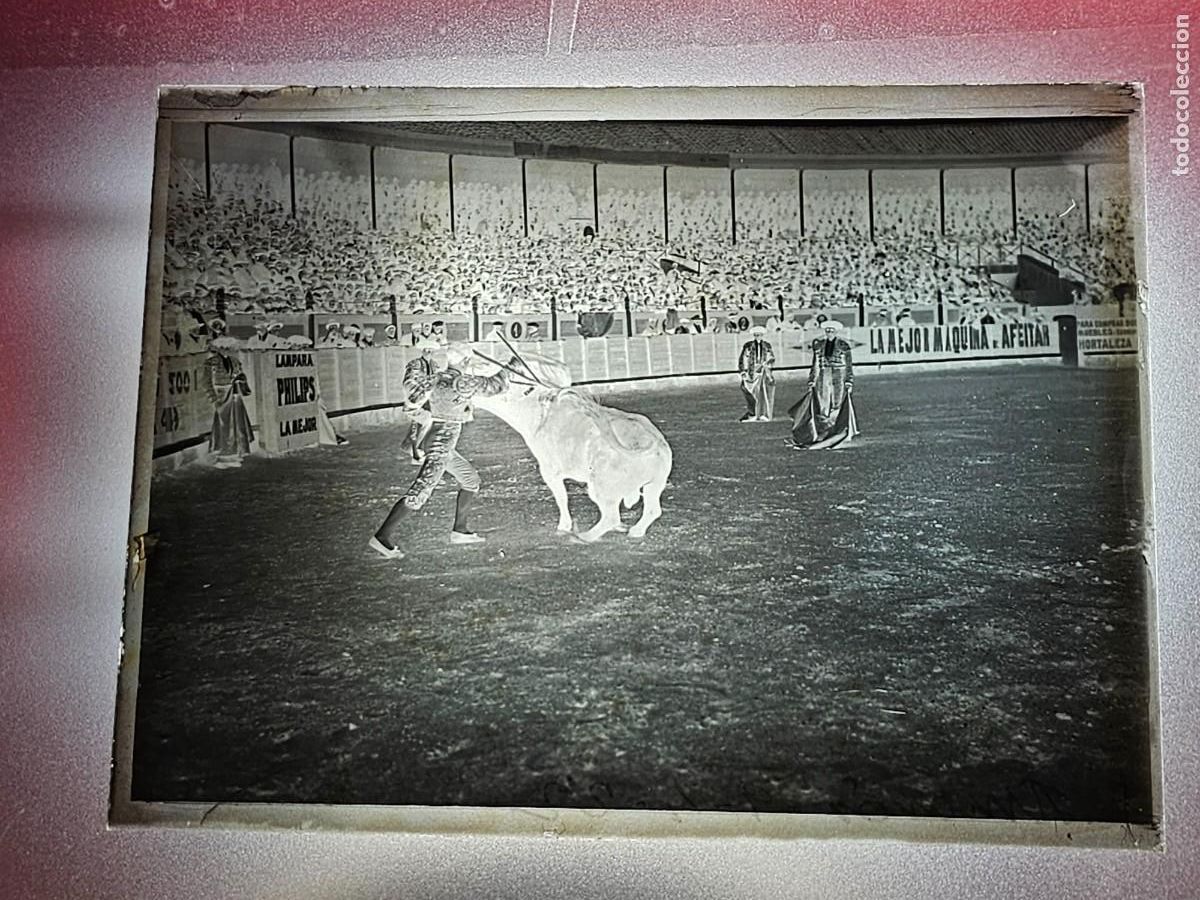 Tauromaquia: PLACA , NEGATIVO , CLICHE DE CRISTAL DE PLAZA DE TOROS. PARA IDENTIFICAR.