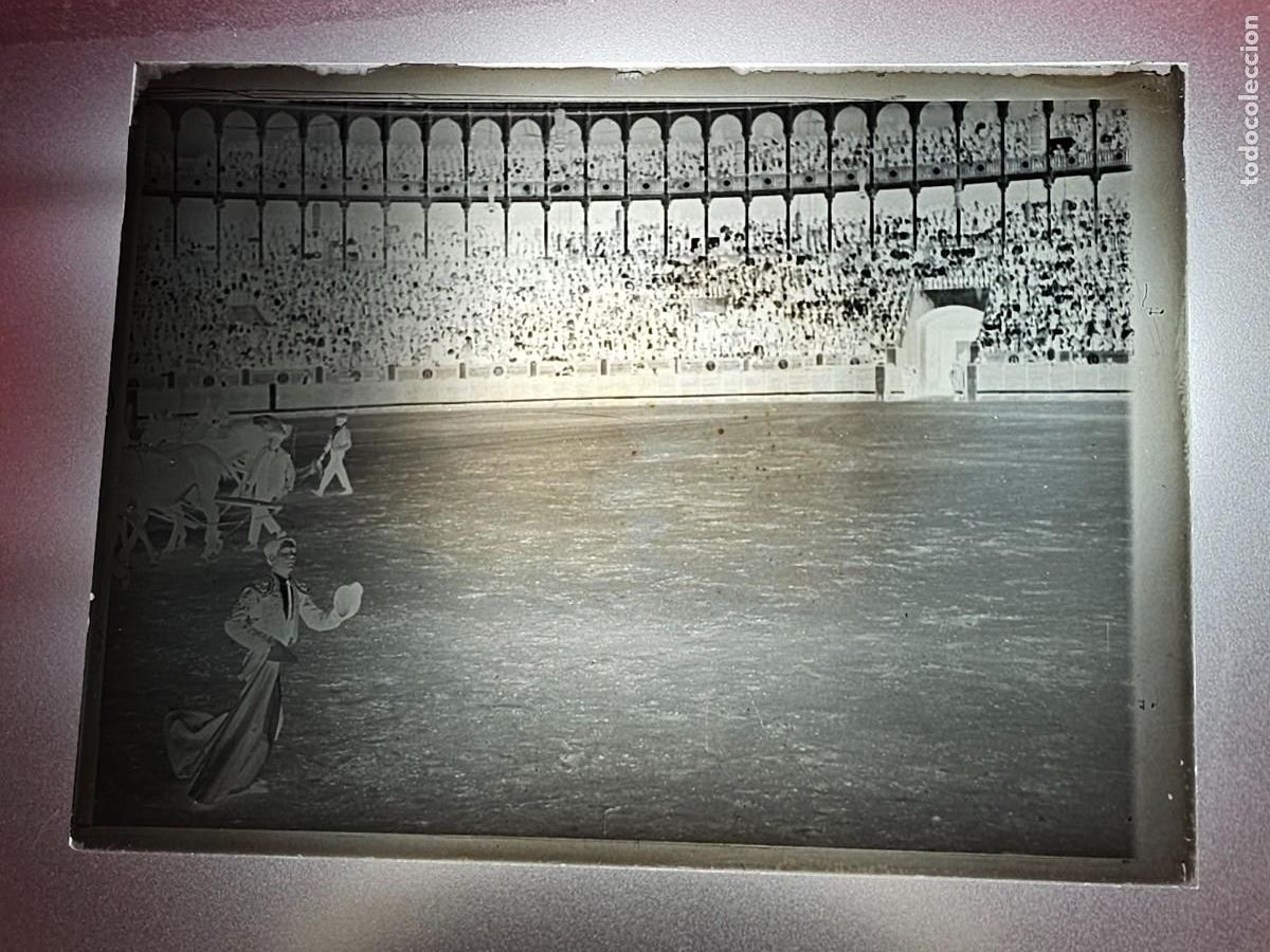 Tauromaquia: PLACA , NEGATIVO , CLICHE DE CRISTAL DE PLAZA DE TOROS. PARA IDENTIFICAR.