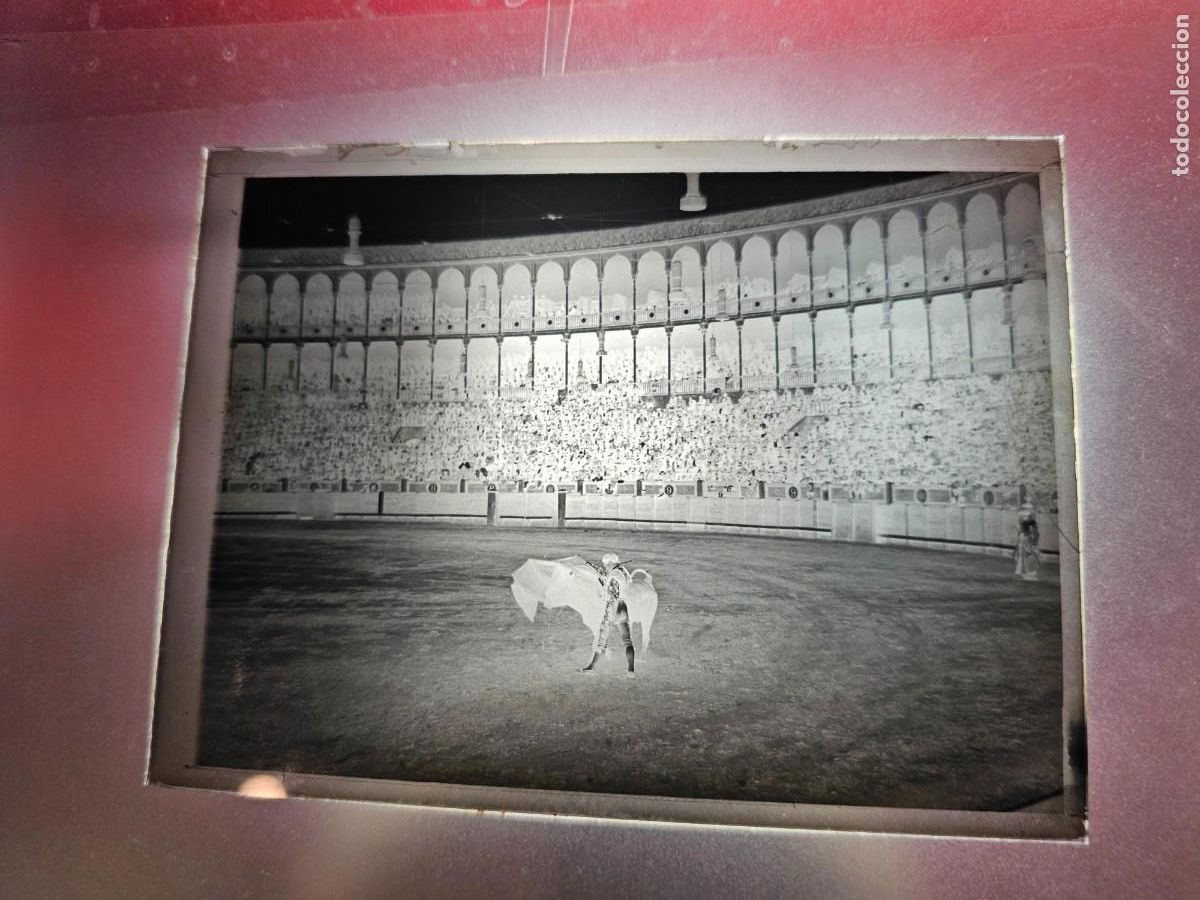 Tauromaquia: PLACA , NEGATIVO , CLICHE DE CRISTAL DE PLAZA DE TOROS. PARA IDENTIFICAR.