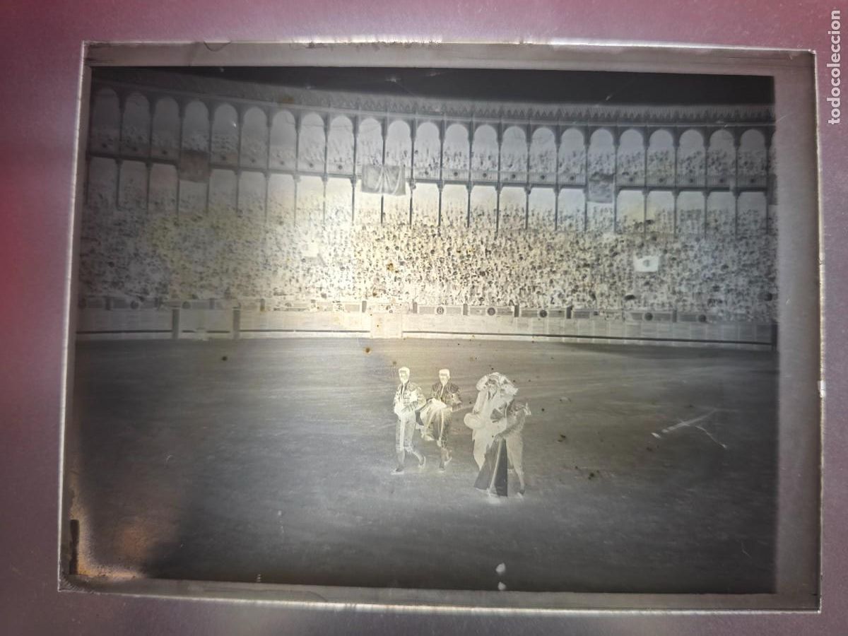Tauromaquia: PLACA , NEGATIVO , CLICHE DE CRISTAL DE PLAZA DE TOROS. PARA IDENTIFICAR.