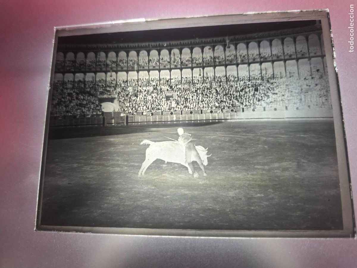 Tauromaquia: PLACA , NEGATIVO , CLICHE DE CRISTAL DE PLAZA DE TOROS. PARA IDENTIFICAR.