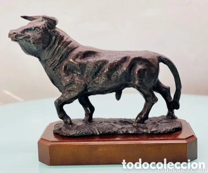 Tauromaquia: Figura toro bravo con base - Foto 3
