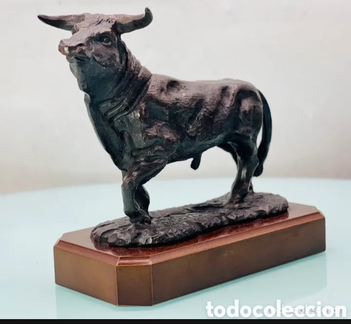 Tauromaquia: Figura toro bravo con base - Foto 4