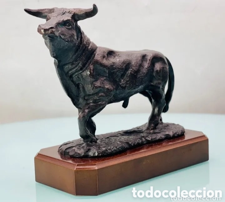Tauromaquia: Figura toro bravo con base - Foto 5