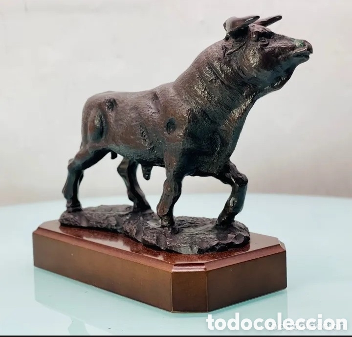 Tauromaquia: Figura toro bravo con base - Foto 6