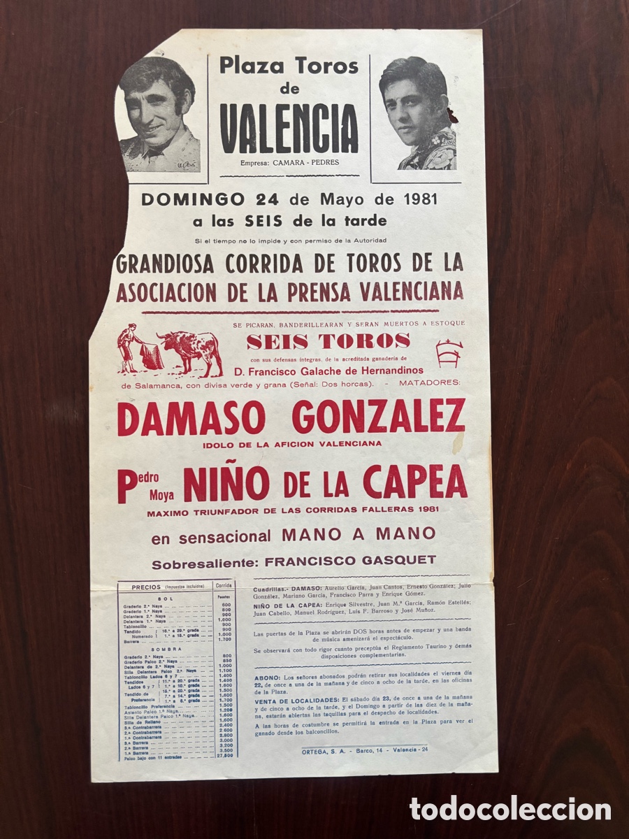 Tauromaquia: Cartel toros Valencia, 24 de mayo 1981. D&aacute;maso Gonz&aacute;lez y Ni&ntilde;o de la Capea, mano a mano. Galache