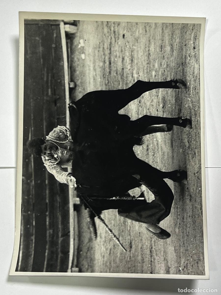 Tauromaquia: ANTIGUA FOTOGRAF&Iacute;A. TORERO SANTIAGO-L&Oacute;PEZ. 18 x 13 CM.