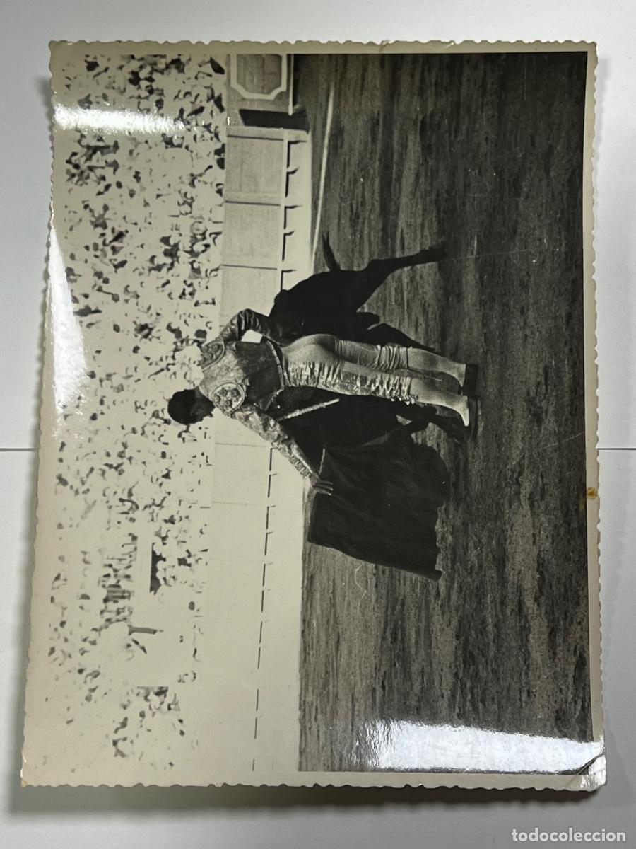 Tauromaquia: ANTIGUA FOTOGRAF&Iacute;A. TORERO CARLOS ARRUZA. 18 x 13 CM. FOTO SERRANO.