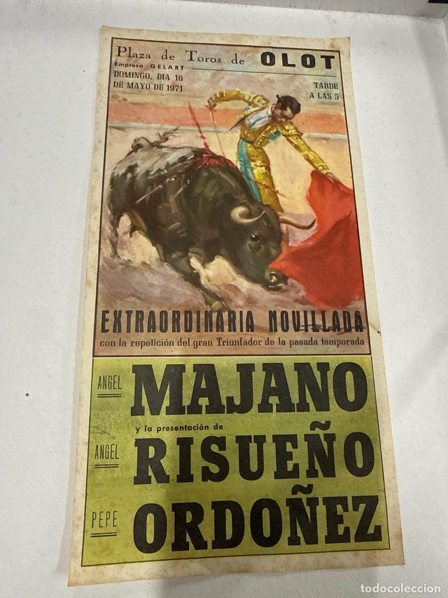 Tauromaquia: Antiguo Programa Plaza de Toros de Olot 1971. 24x12cms. Tauromaquia
