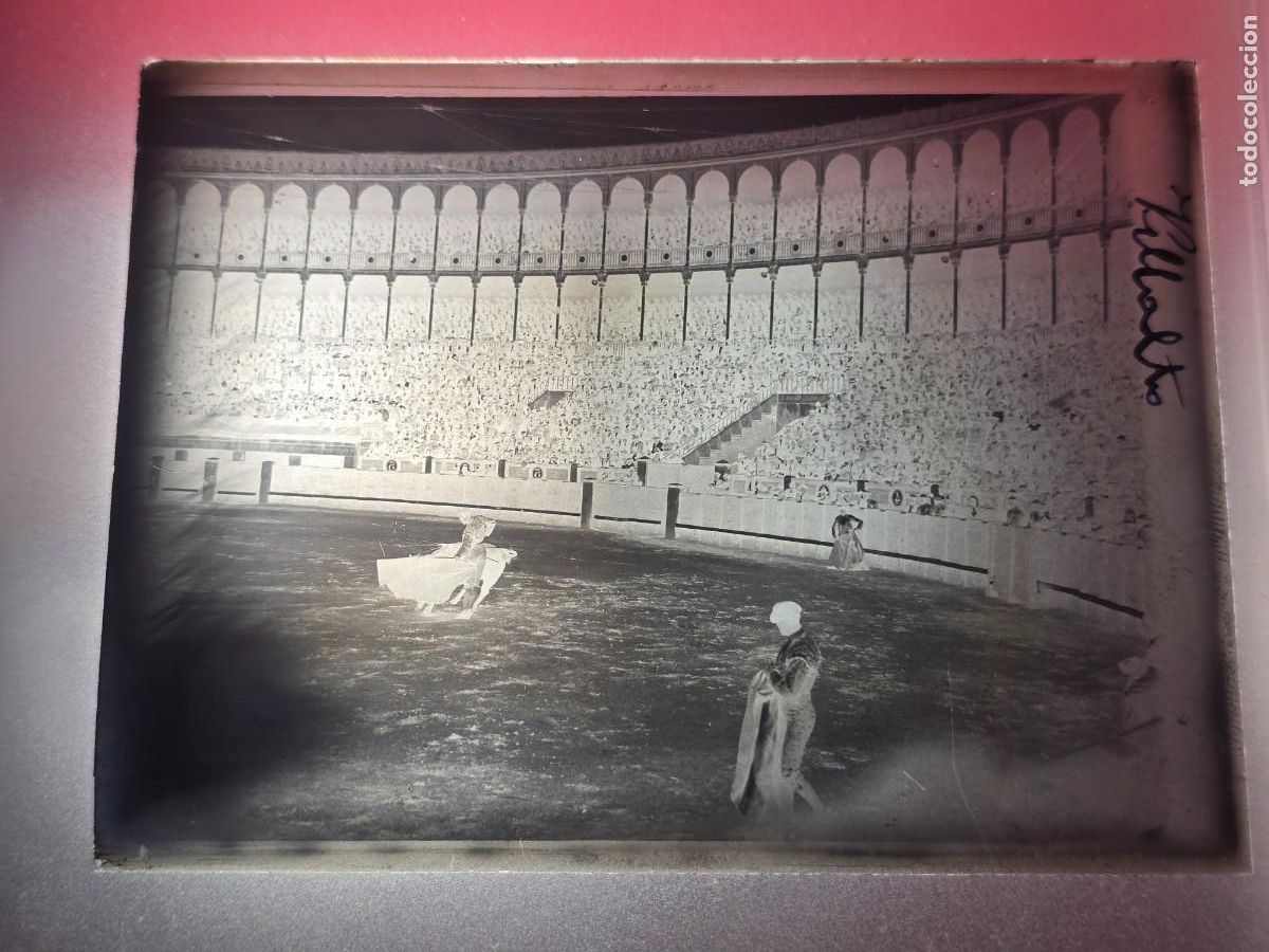 Tauromaquia: PLACA , NEGATIVO , CLICHE DE CRISTAL DE PLAZA DE TOROS A IDENTIFICAR