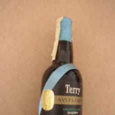 Coleccionismo de vinos y licores: PEQUEÑA BOTELLITA DE AMONTILLADO SHERRY- TERRYSANTA CRUZ - MIDE 12 CM. PRECINTO DE PLOMO.. Lote 22111877