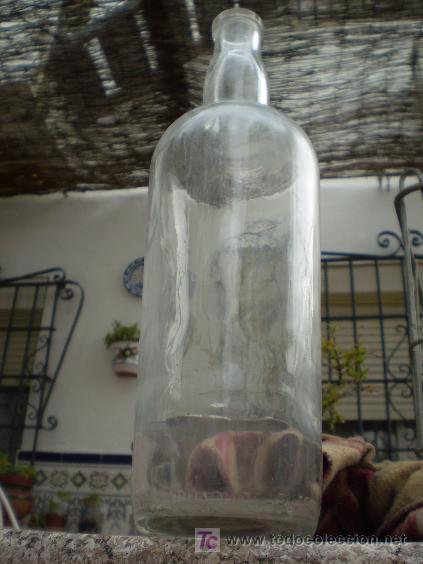 Collection of wines and liquors: BOTELLA DE ANIS MACHAQUITO. RUTE.