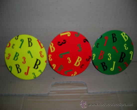 Coleccionismo de vinos y licores: Posavasos de JB en 3 colores, amarillo, verde y rojo. Miden 9,5 cm., de corcho y pl&aacute;stico.