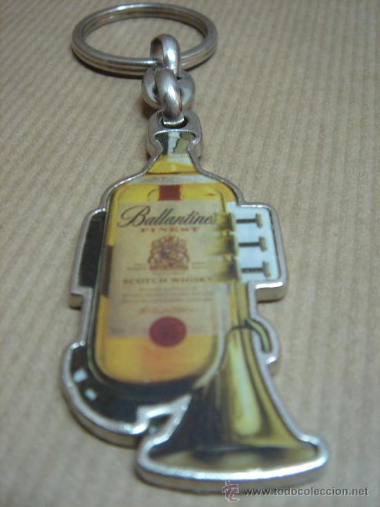 Coleccionismo de vinos y licores: LLAVERO WHISKY BALLANTINES TROMPETA