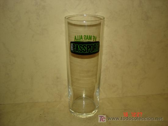 Collection of wines and liquors: VASO DE TUBO - PASSPORT -
