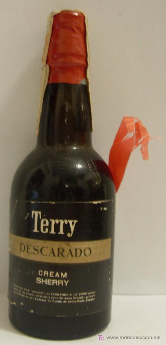 Sammlung von Weinen und Lik&ouml;ren: BOTELLIN DE VINO D EJEREZ CREAM SHERRY DESCARADO. BODEGAS FERNANDO A. DE TERRY. EL PUERTO DE STA.M&ordf;.