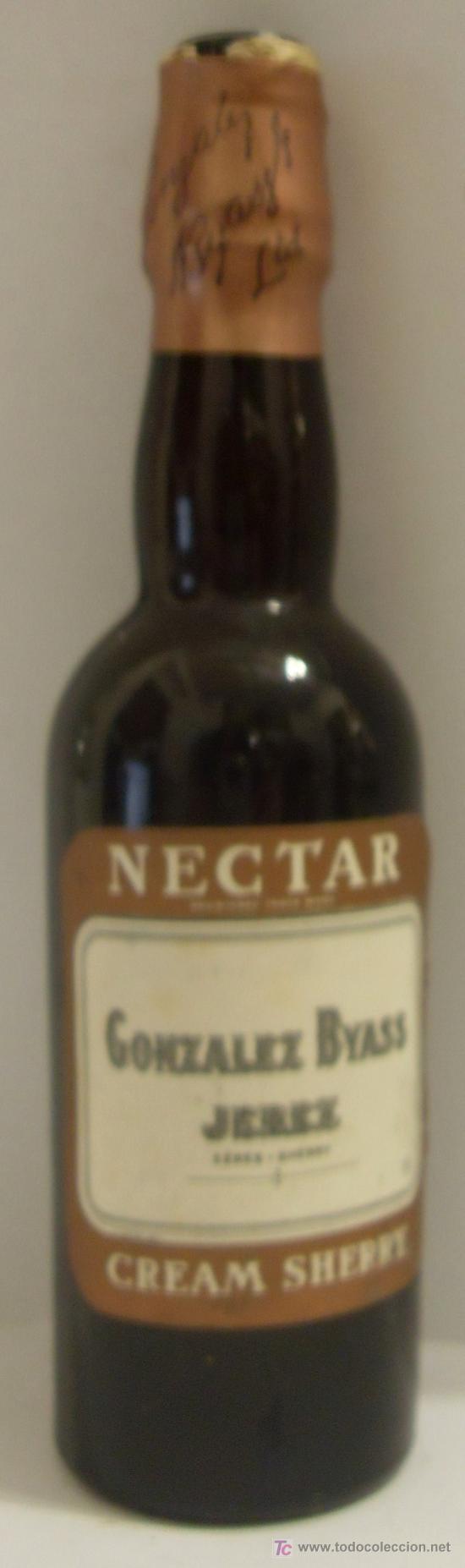 Coleccionismo de vinos y licores: BOTELLIN DE VINO CREAM SHERRY NECTAR. BODEGAS GONZALEZ BYASS. JEREZ DE LA FRONTERA, CADIZ.