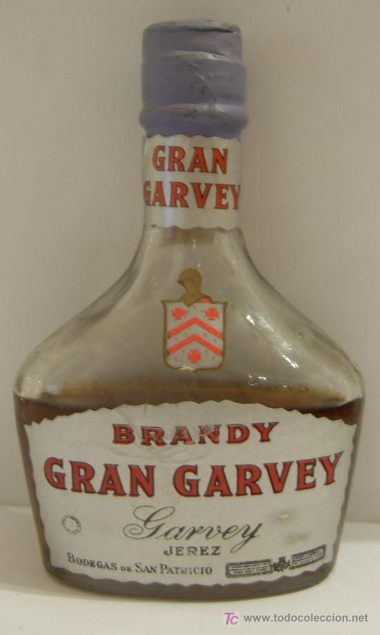 Sammlung von Weinen und Lik&ouml;ren: BOTELLIN DE BRANDY GRAN GARVEY. BODEGA SGARVEY. JEREZ DE LA FRONTERA, CADIZ.