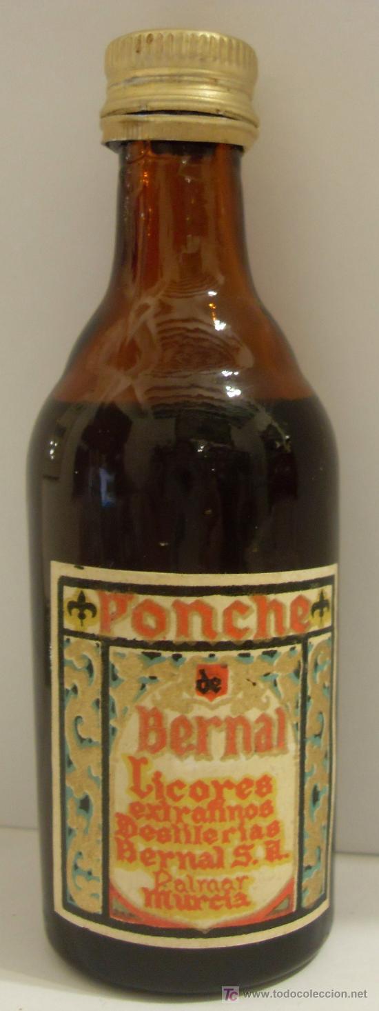Collection of wines and liquors: BOTELLIN DE PONCHE BERNAL. DESTILERIAS BERNAL S.A. PALMAR, MURCIA.