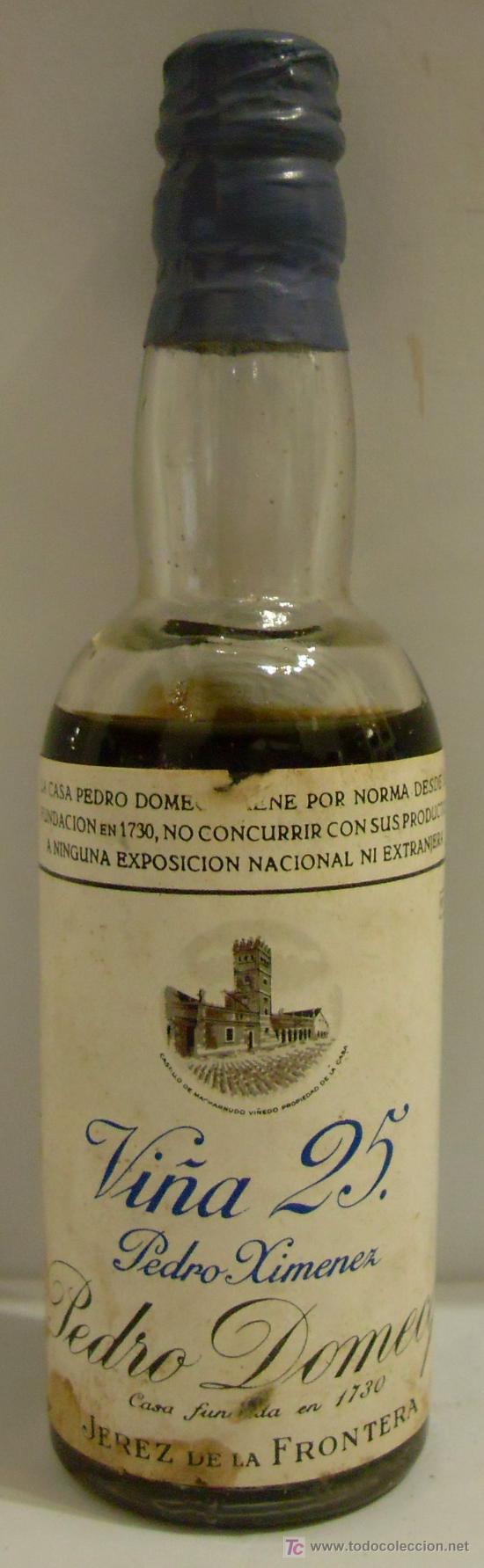 Collection of wines and liquors: BOTELLIN DE VINO PEDRO XIMENEZ VI&Ntilde;A 25. BODEGAS PEDRO DOMECQ. JEREZ DE LA FRONTERA, CADIZ.