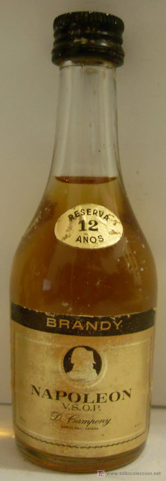 Sammlung von Weinen und Lik&ouml;ren: BOTELLIN DE BRANDY NAPOLEON V.S.O.P RESERVA 12 A&Ntilde;OS. DESTILERIAS CAMPENY. BARCELONA, ESPA&Ntilde;A.