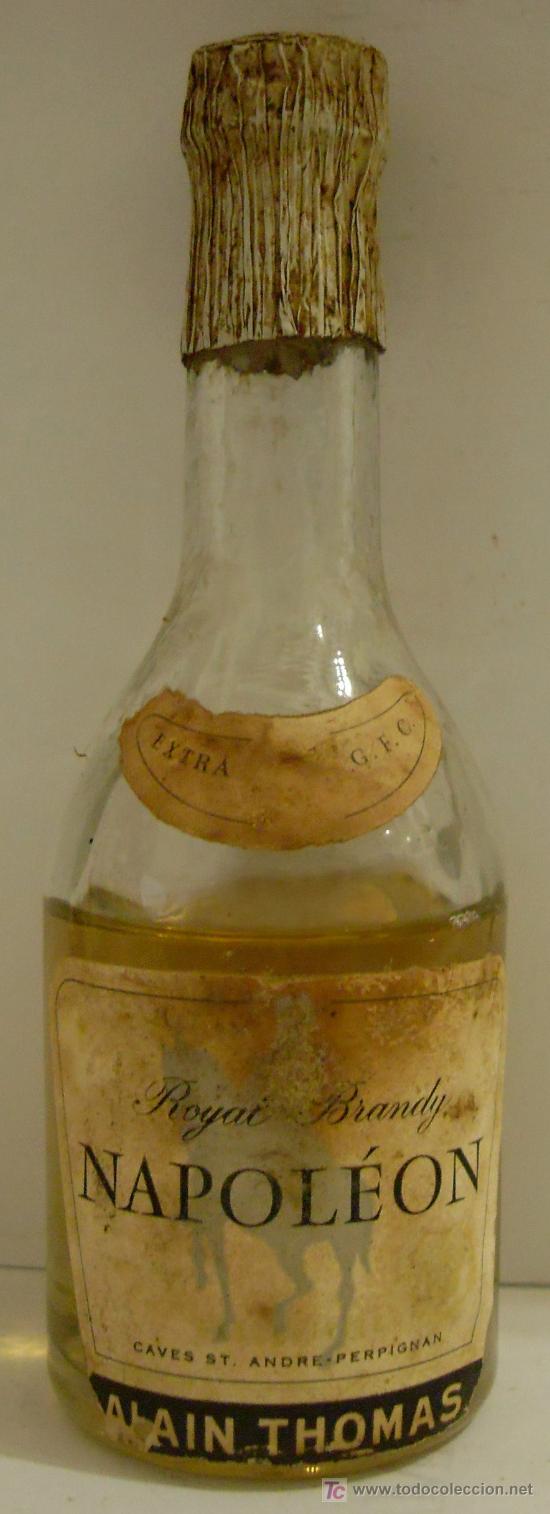 Sammlung von Weinen und Lik&ouml;ren: BOTELLIN DE ROYAL BRANDY NAPOLEON. BODEGAS ST. ANDRE. PERPIGNAN, FRANCIA.