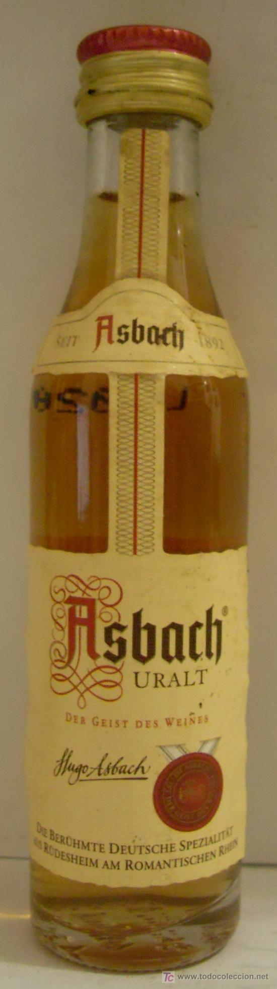 Sammlung von Weinen und Lik&ouml;ren: BOTELLIN DE BRANDY ASBACH. DESTILERIAS ASBACH GMBH. PRODUCTO ALEMAN.