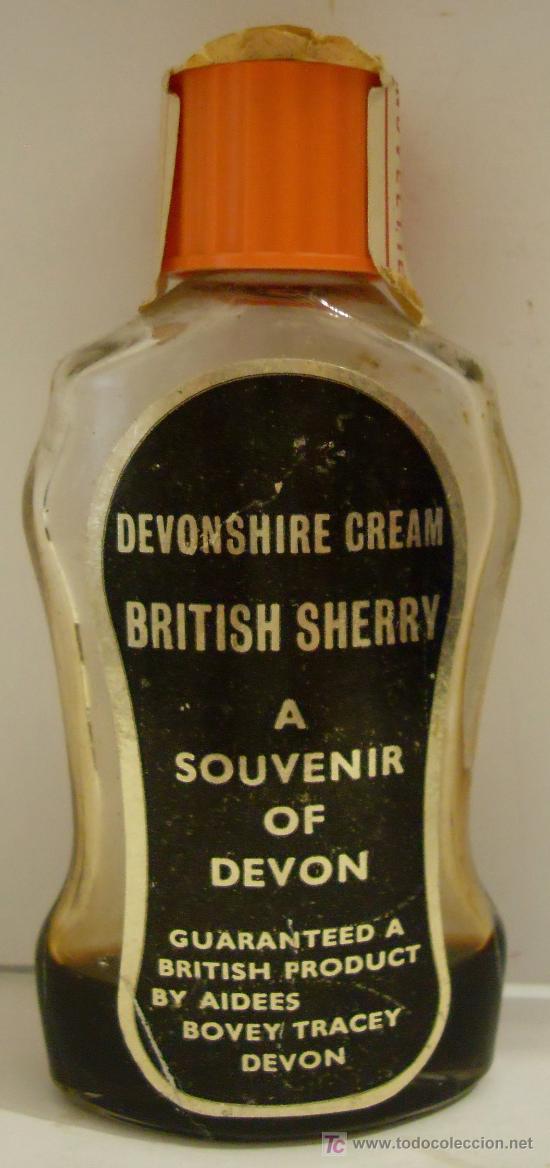 Sammlung von Weinen und Lik&ouml;ren: BOTELLIN DE BRITISH SHERRY DEVONSHIRE CREAM. BOVEY TRACEY, DEVON.