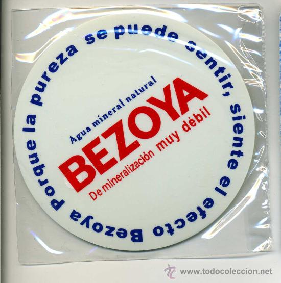 Collection of wines and liquors: POSAVASOS agua bezoya - plastico