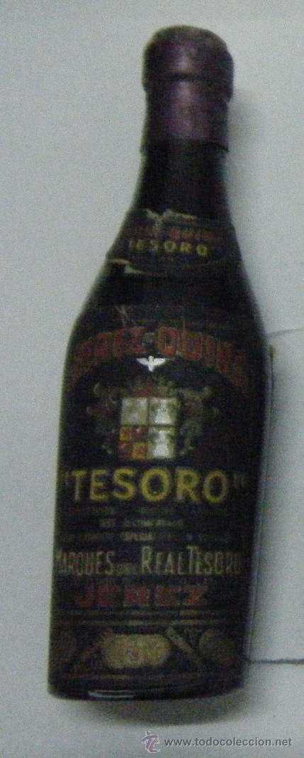 Coleccionismo de vinos y licores: BOTELLIN DE VINO JEREZ-QUINA &rdquo;TESORO&rdquo;. BODEGAS MARQUES DEL REAL TESORO  RF-157