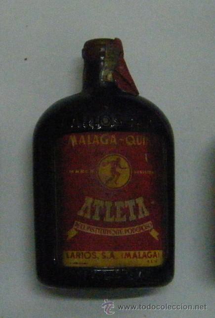 Coleccionismo de vinos y licores: BOTELLIN DE VINO MALAGA-QUINA ATLETA RECONSTITUYENTE PODEROSO. BODEGAS LARIOS RF-262