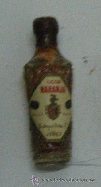 Coleccionismo de vinos y licores: BOTELLIN DE LICOR DE NARANJA. BODEGAS VI&Ntilde;A   RF-313