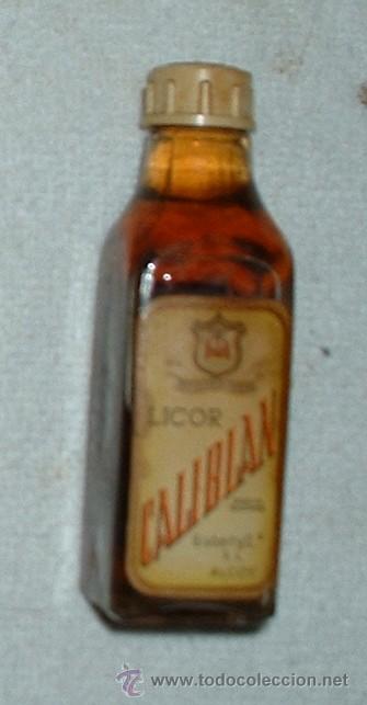 Coleccionismo de vinos y licores: BOTELLIN DE LICOR-LIQUEUR CALIBLAN.DESTILERIAS SERPIS    RF.-514