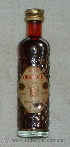 Coleccionismo de vinos y licores: BOTELLIN LICOR DE CHOCOLATE. BODEGAS VI&Ntilde;AS    RF-533
